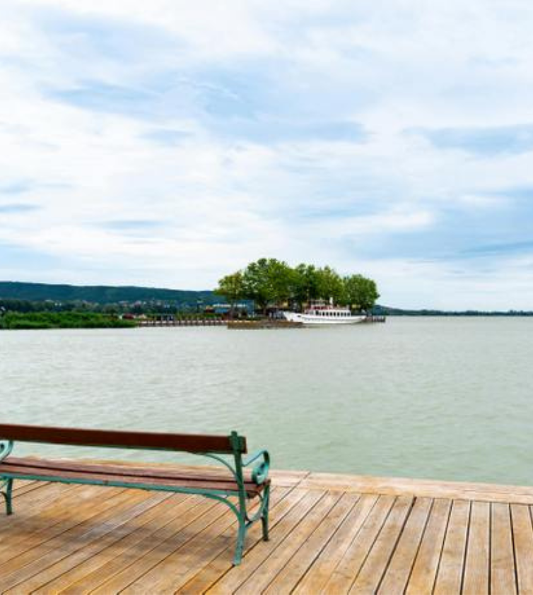 Human pollution in Lake Balaton: no emergency, but the trend is worrying